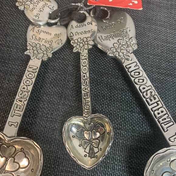 Ganz Silver Tone Metal 'Recipe for Love' Measuring Spoons Set Heart Shaped - Picture 6 of 9